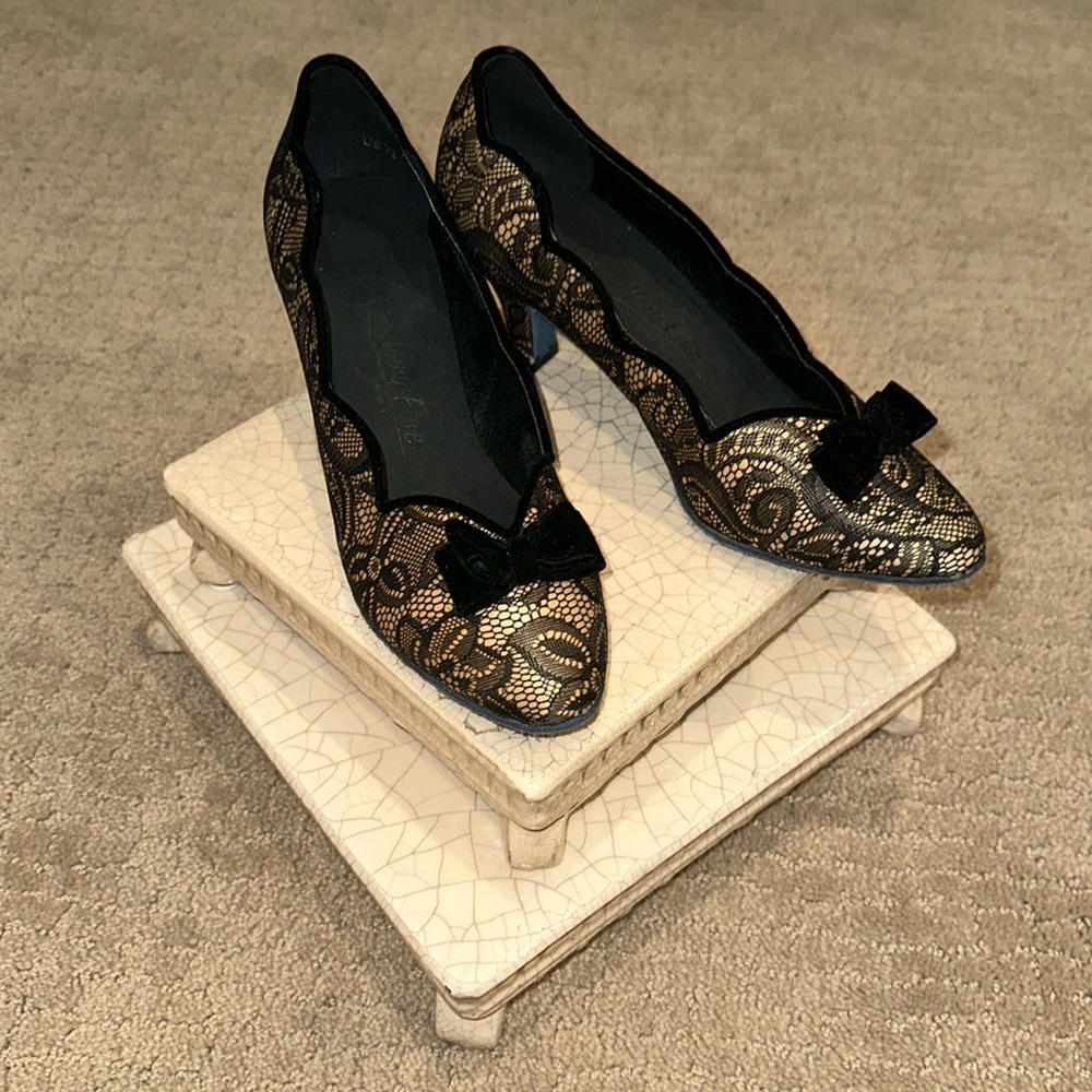 Very Fine Suede Bottom Dance Shoes